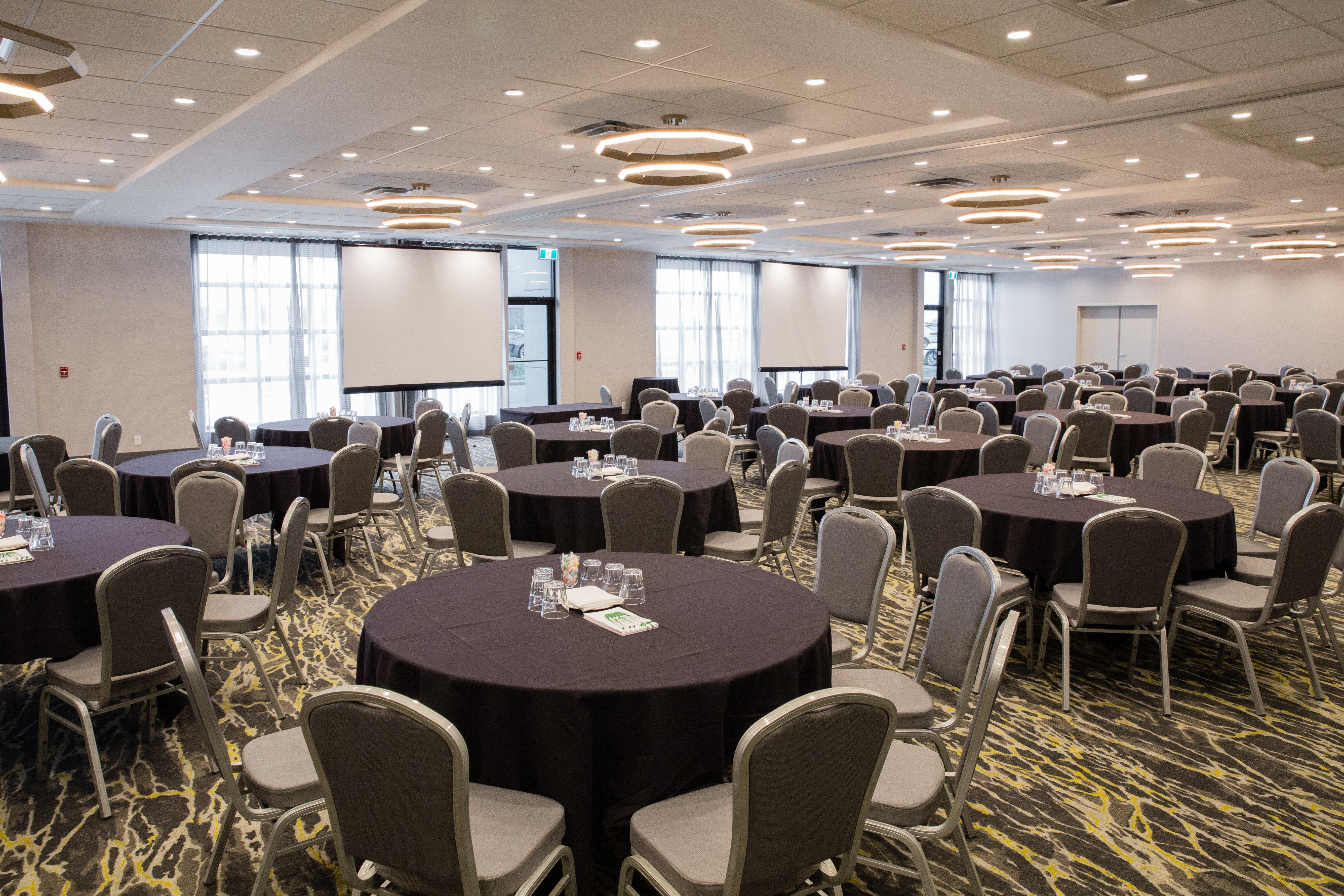 Holiday Inn Calgary South Conference Center Kültér fotó