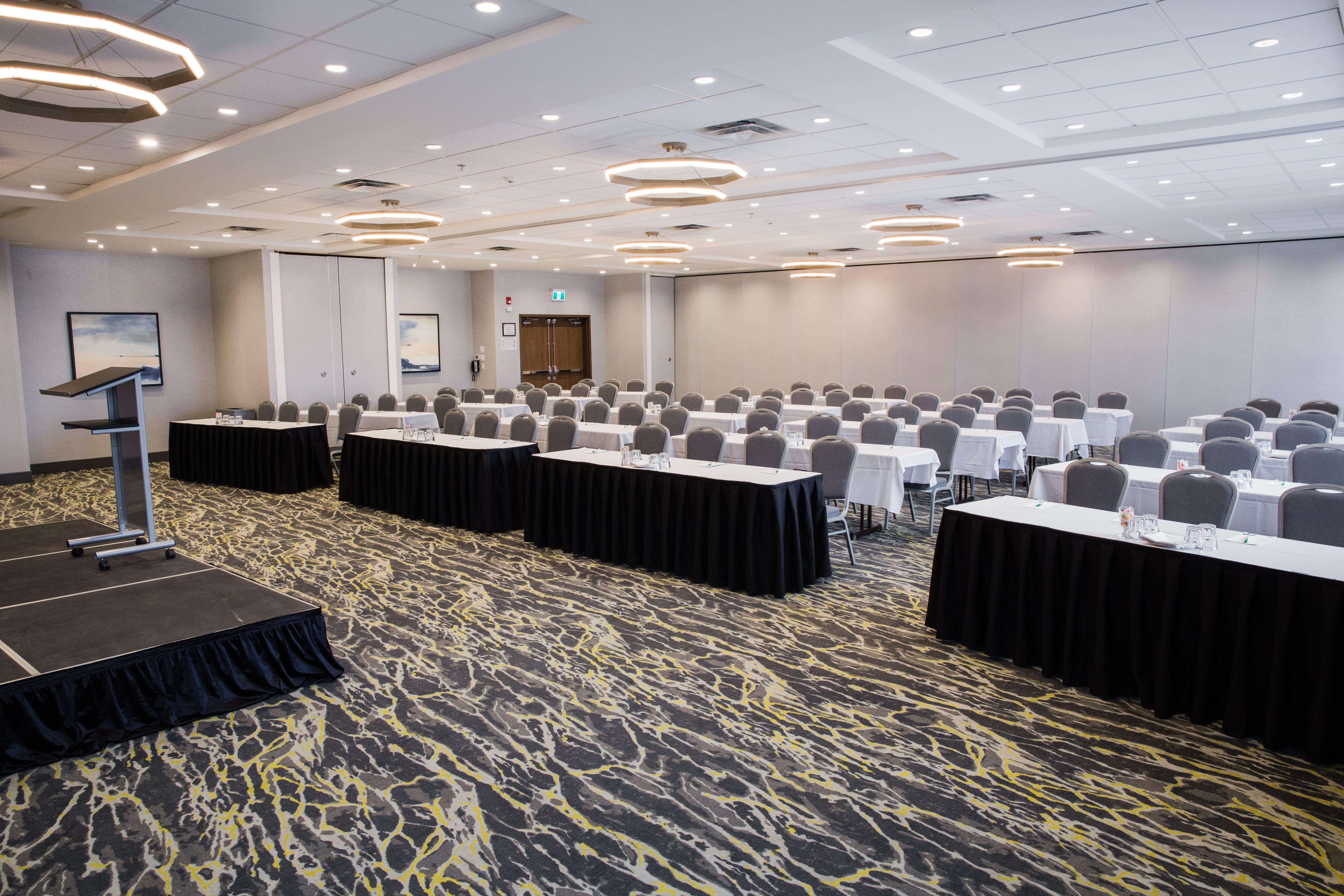Holiday Inn Calgary South Conference Center Kültér fotó