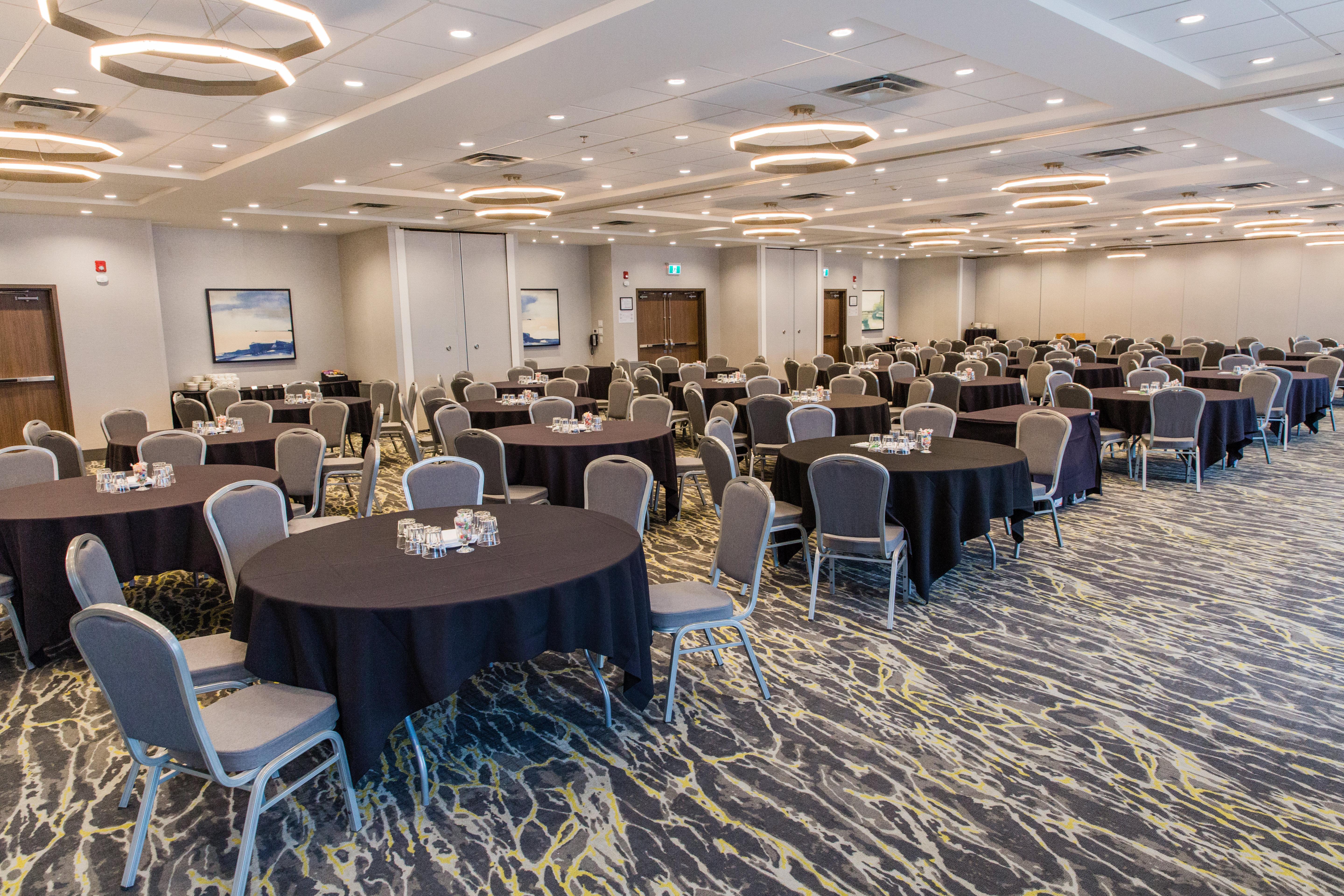 Holiday Inn Calgary South Conference Center Kültér fotó