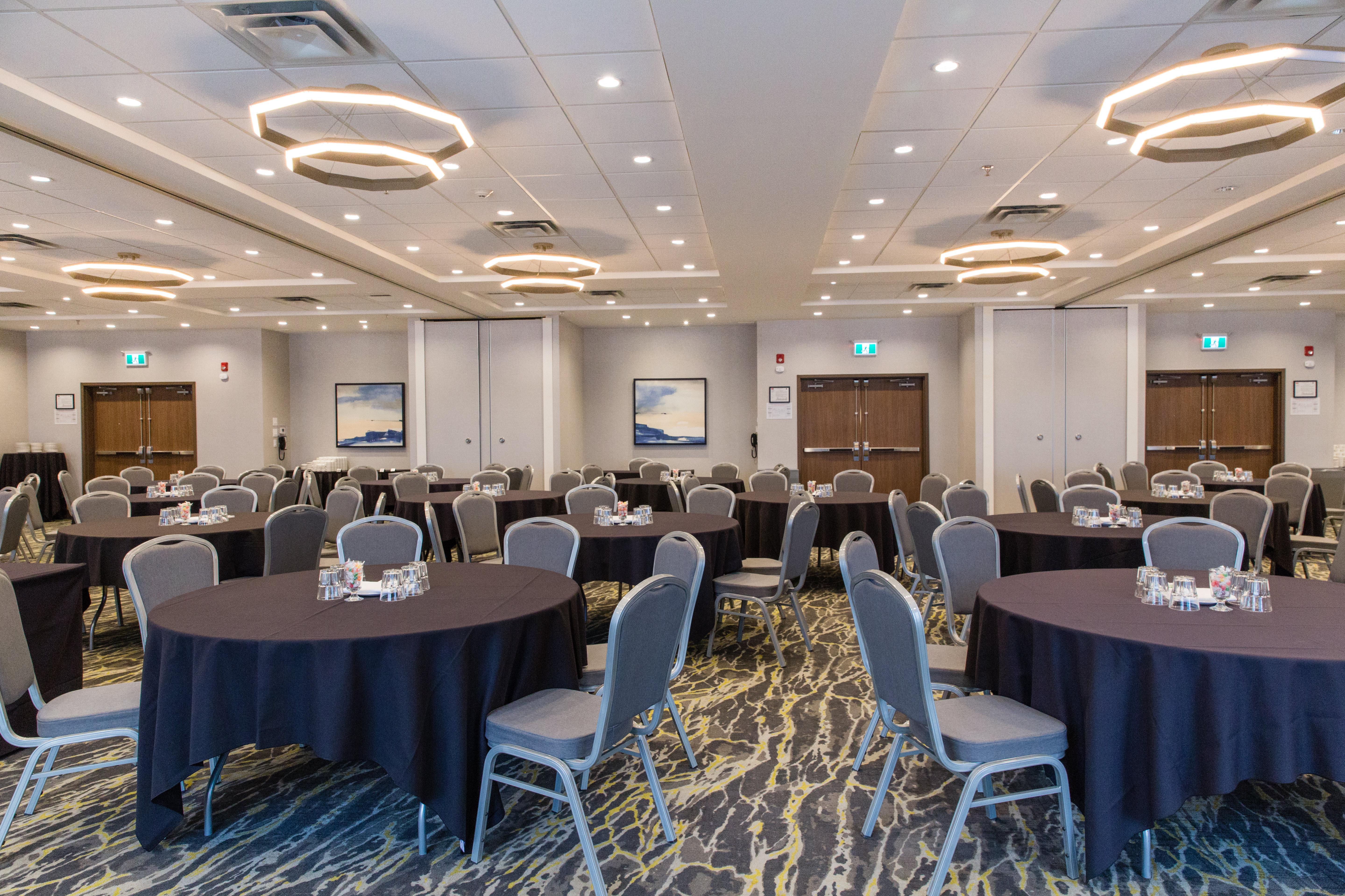 Holiday Inn Calgary South Conference Center Kültér fotó